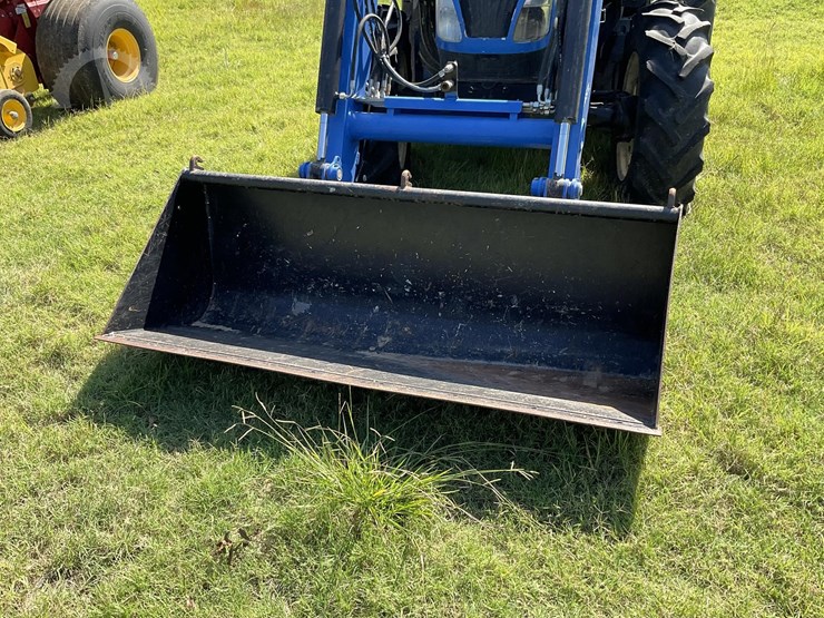 2016-new-holland-t4.100-image-5