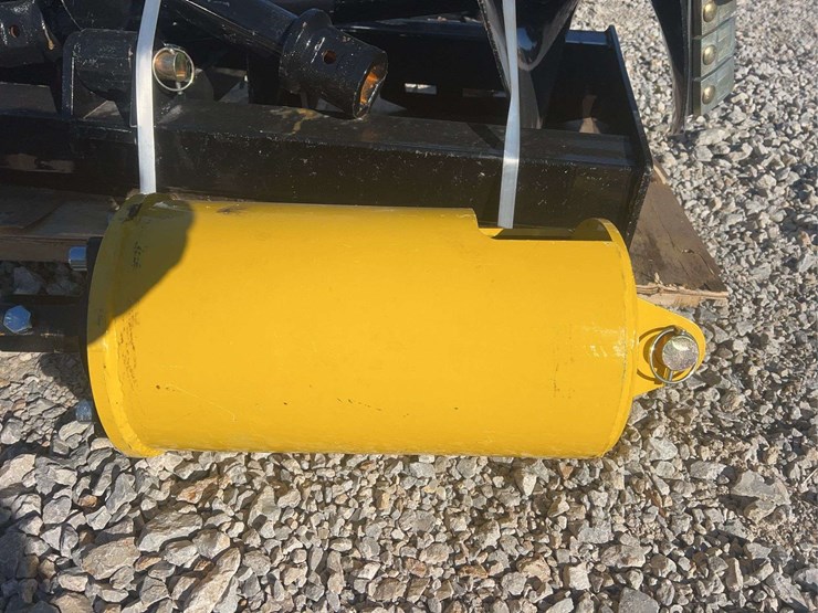 skid-steer-auger-image-4