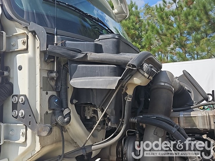 2017-international-8600-image-35