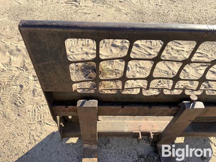 48”-rail-pallet-forks-image-12