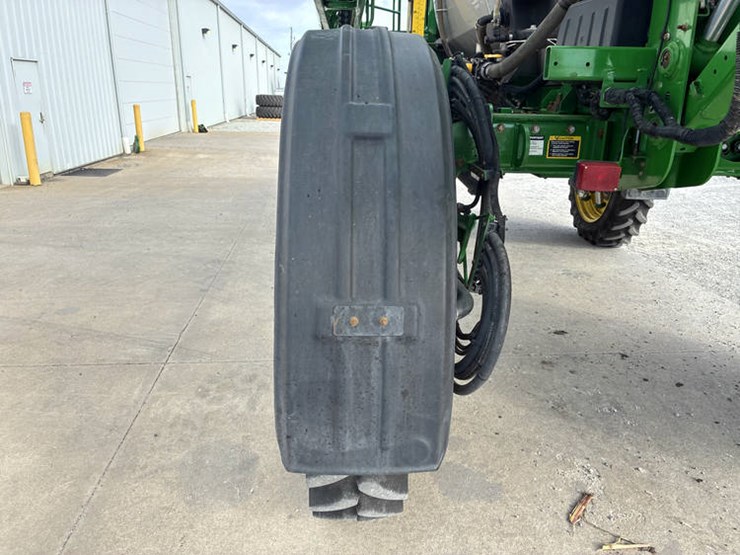 2014-john-deere-r4038-image-67