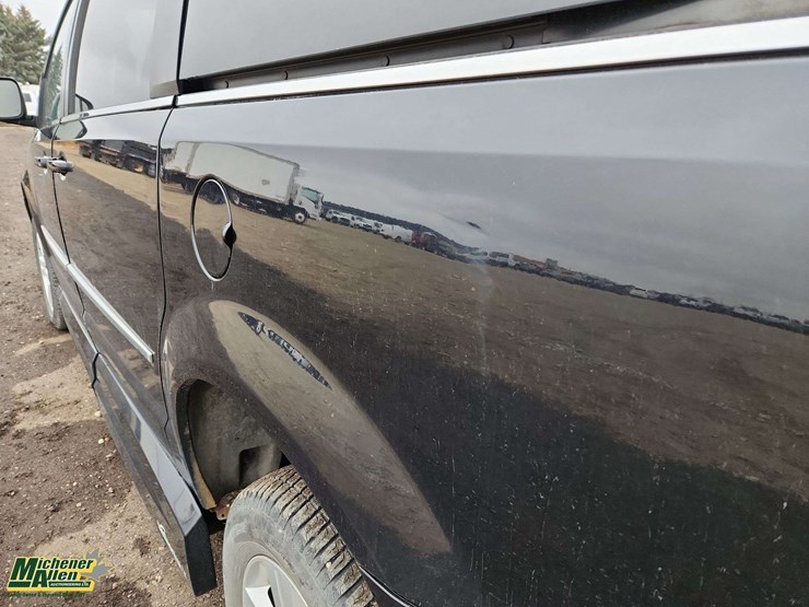 2016-dodge-grand-caravan-crew-image-40