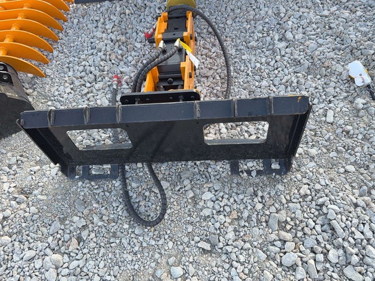 hydraulic-post-driver-image-2