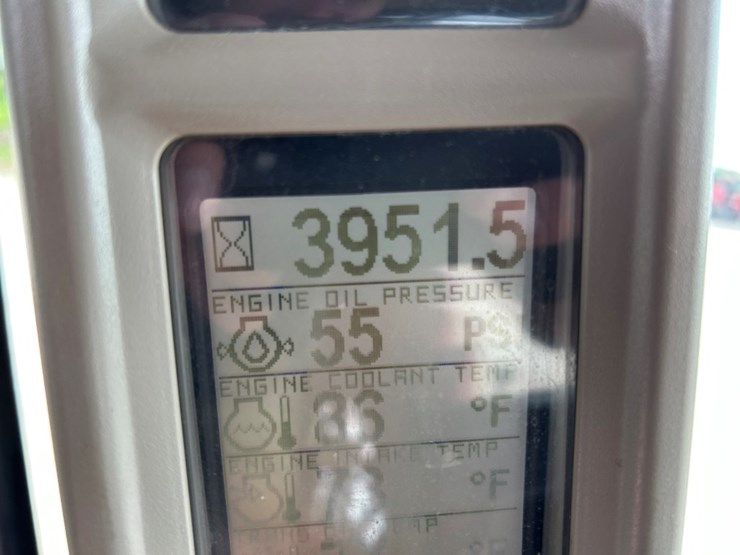 2013-case-ih-steiger-550-image-38