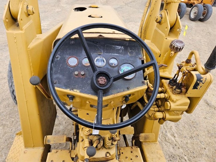 #3093-•-massey-ferguson-34a-tractor/loader-image-33