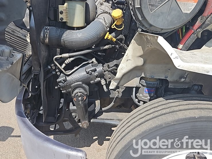 2017-international-8600-image-21