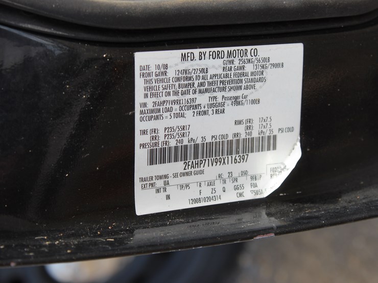 #21598-•-2009-ford-crown-victoria-sedan-image-13