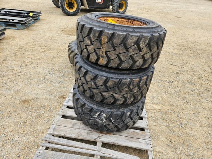 #3082-•-(3)-12-16.5-tires-&-rims-image-3