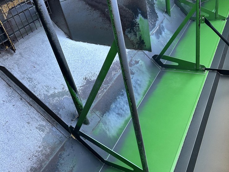 2010-parker-1348-image-41