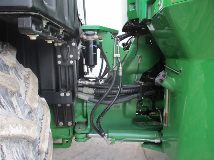 2017-john-deere-9570r-image-25