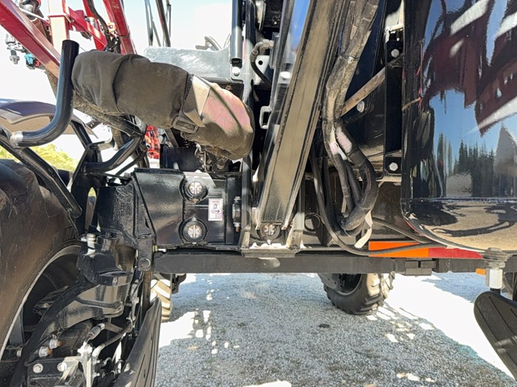 2023-case-ih-4350-patriot--sprayer-image-229