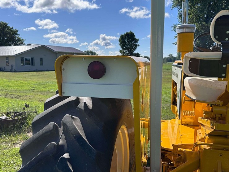 minneapolis-moline-g940-image-28