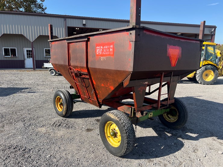 john-deere-1065-image-7