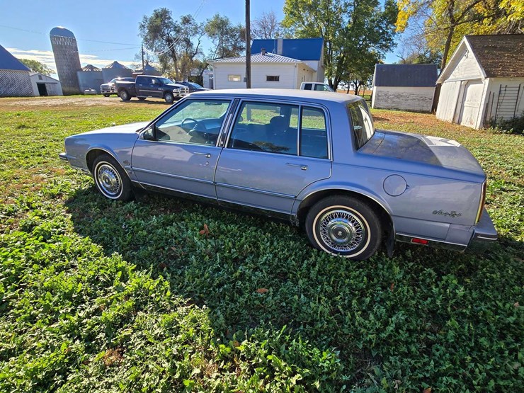 1985-oldsmobile-ninety-eight-regency-image-5