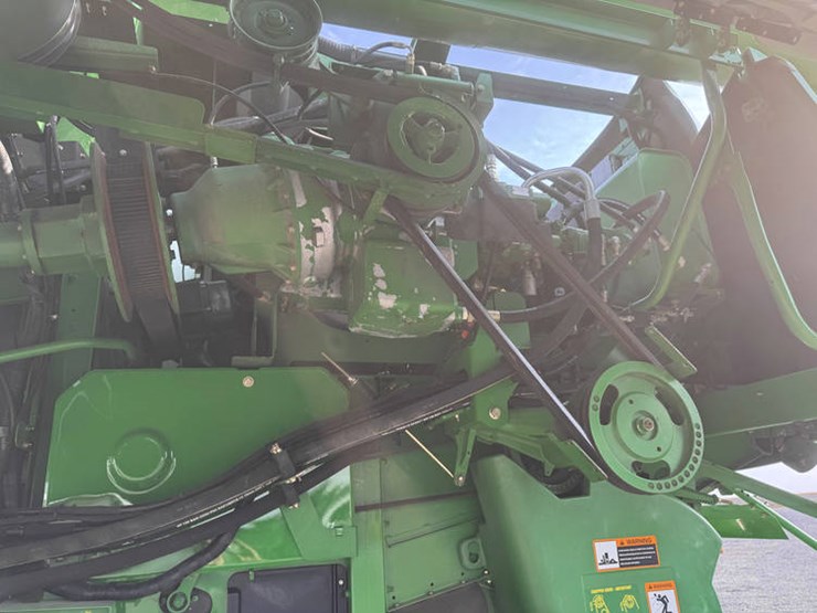 2005-john-deere-9560-sts-image-61