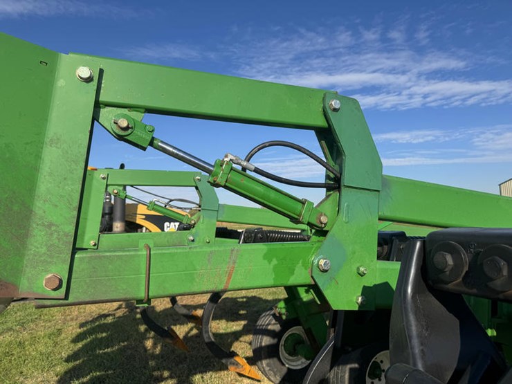 john-deere-2700-image-18