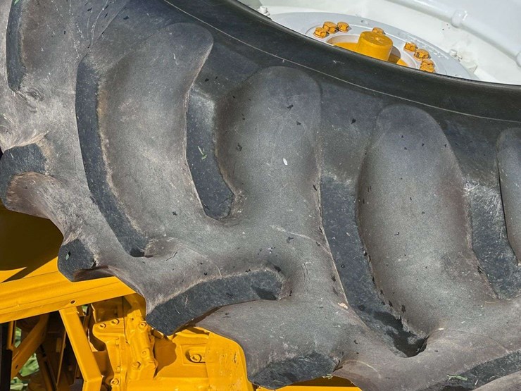 minneapolis-moline-g750-image-26