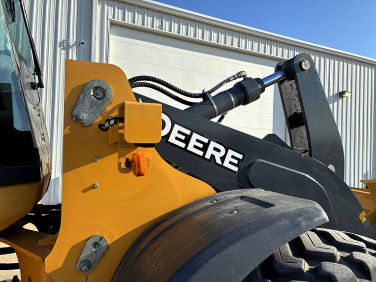 #122215-•-2019-jd-524l-#1dw524lzekf700961-image-43