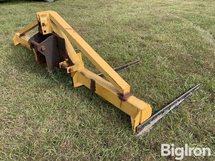 hennig-double-bale-fork-image-1