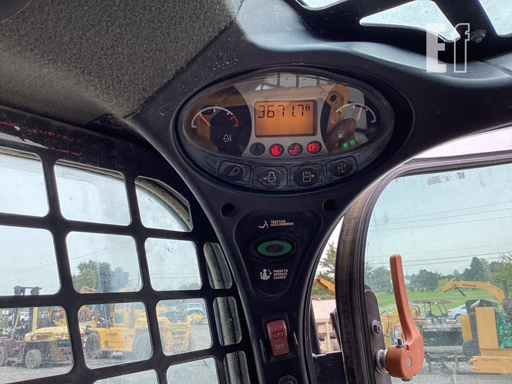 2020-bobcat-t770-image-18