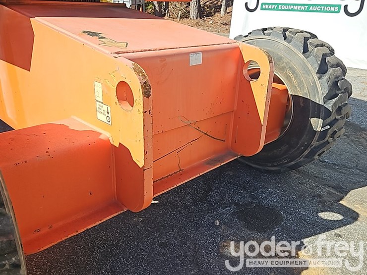 2006-jlg-660sj-image-16