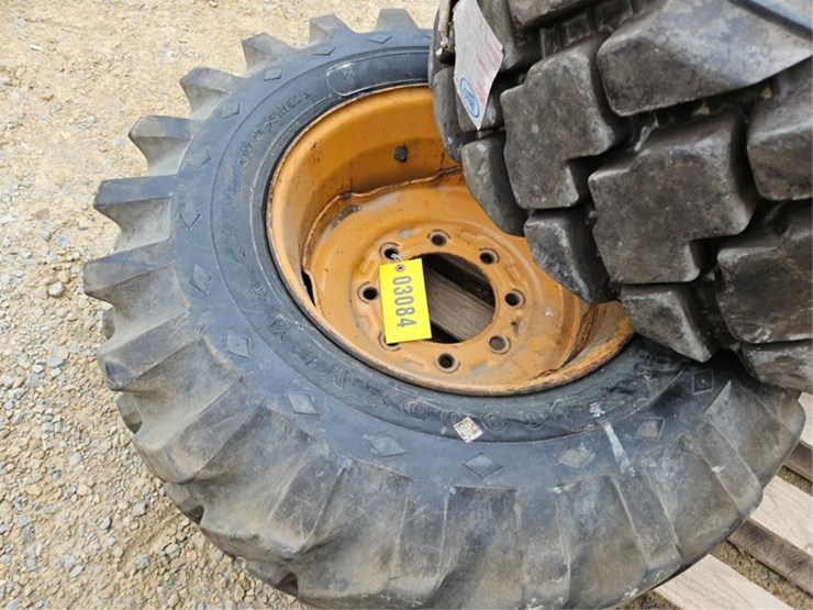 #3084-•-(3)-12-16.5tires-image-11