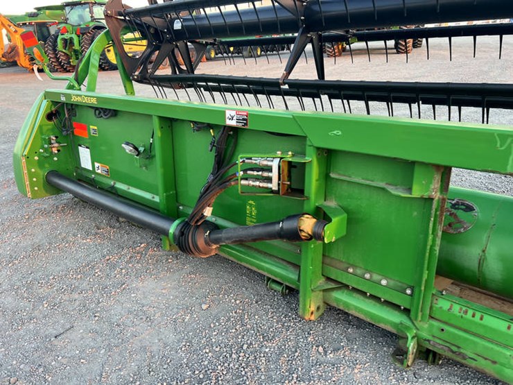 2014-john-deere-625f-image-17