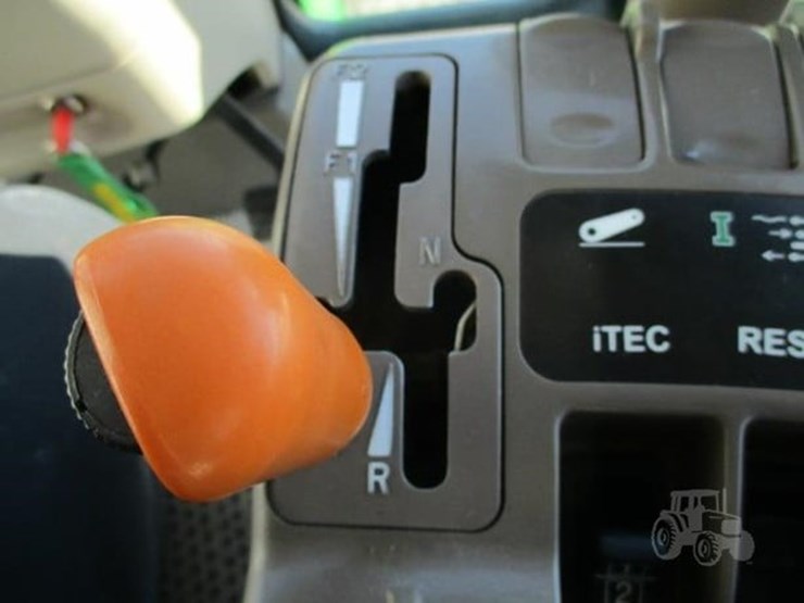 2013-john-deere-8360rt-image-33