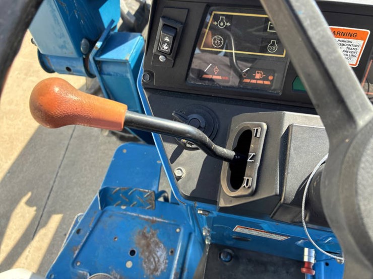 new-holland-2120-image-68