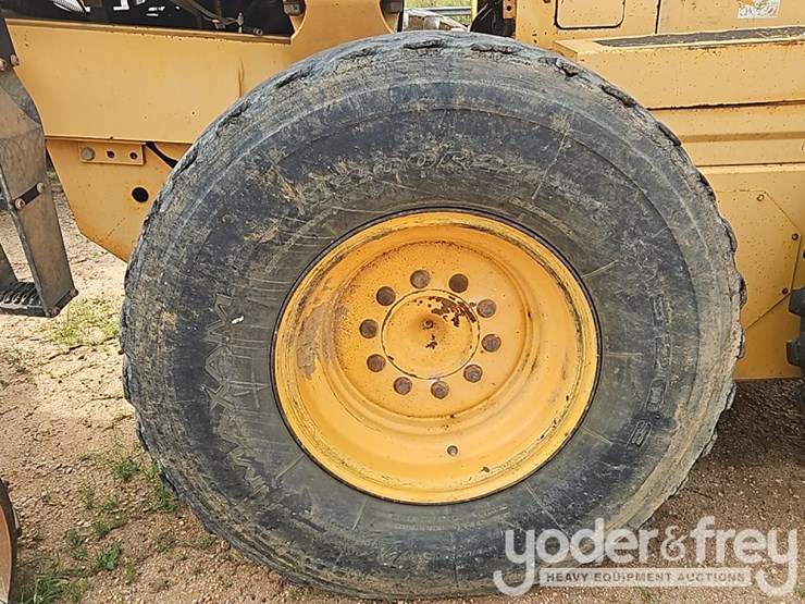 2002-volvo-g720-vhp-image-14