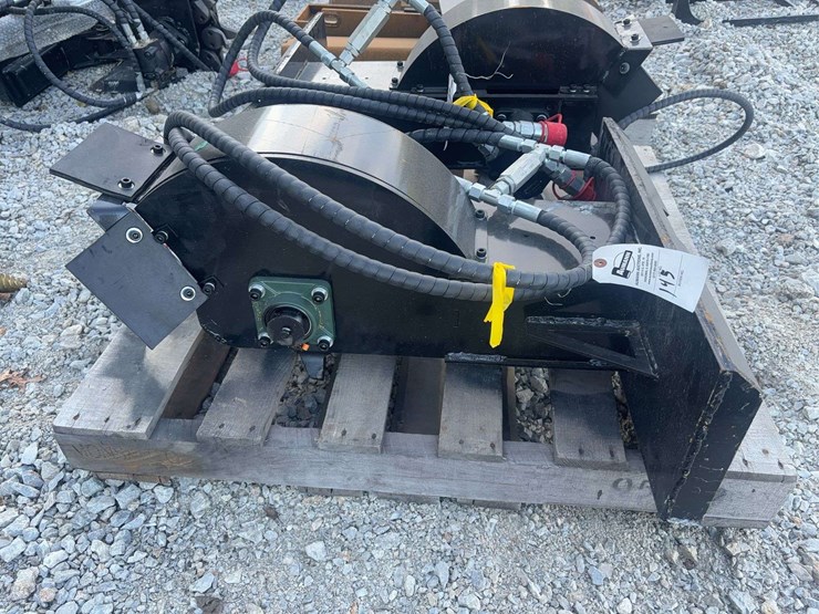 mini-skid-steer-stump-grinder-image-3