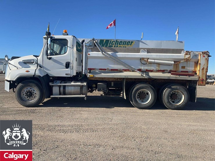 2016-freightliner-114sd-image-2