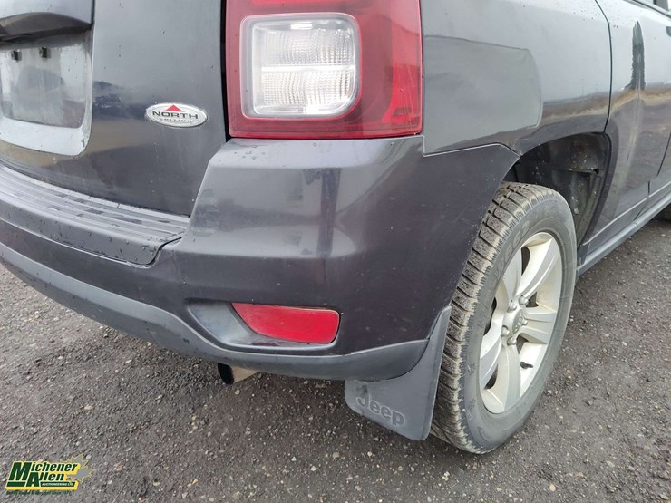 2014-jeep-compass-image-37