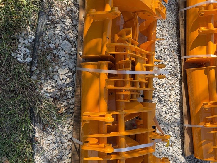 mini-excavator-attachment-set-(8-piece-kit)-image-3