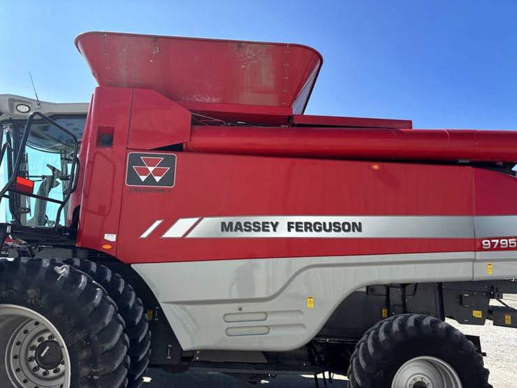 #122136-•-2009-mf-9795-#huc7217-image-34