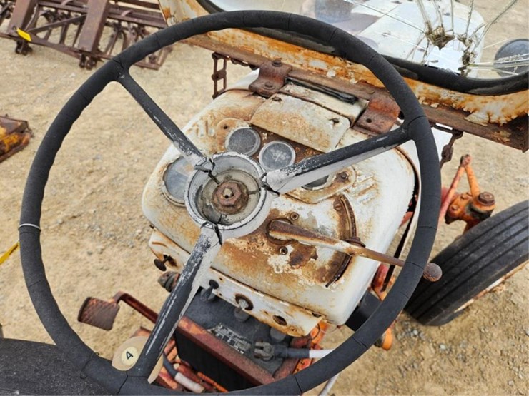 #3097-•-ih-wd4-tractor-image-24