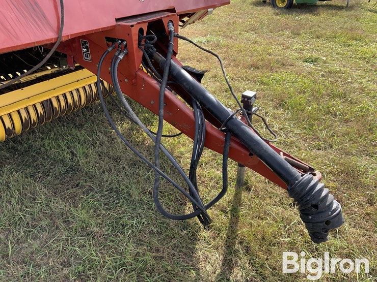 2013-new-holland-br7090-image-11