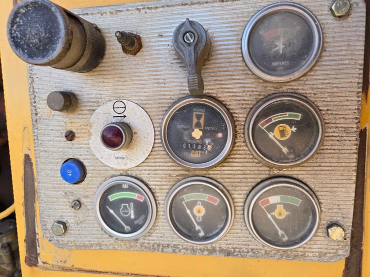 1980-caterpillar-627b-push-pull-scraper-image-14