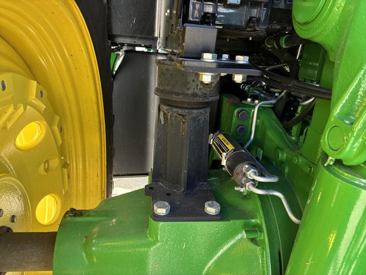 2023-john-deere-6175m-image-59