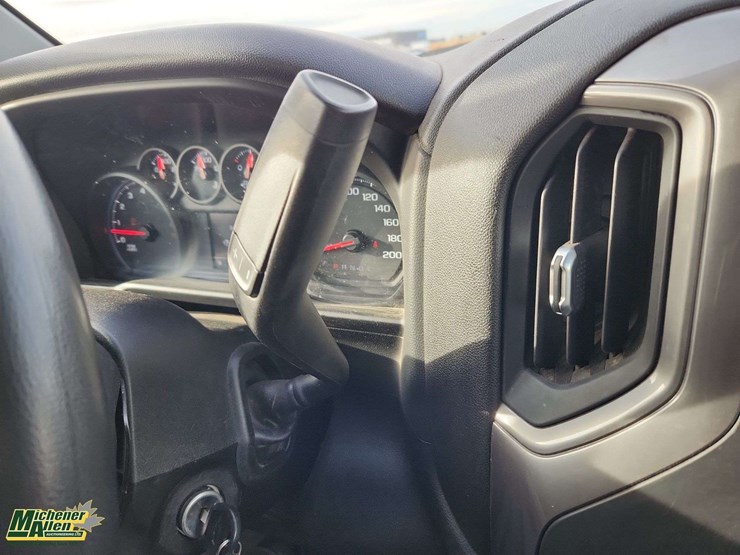 2021-chevrolet-silverado-1500-image-16