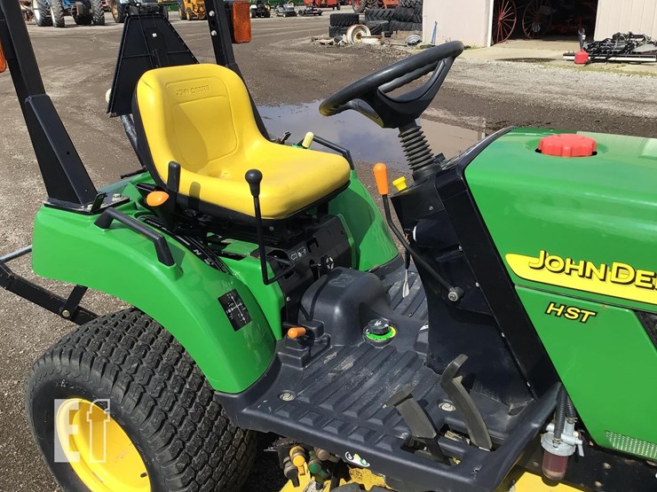 2004-john-deere-2210-image-10