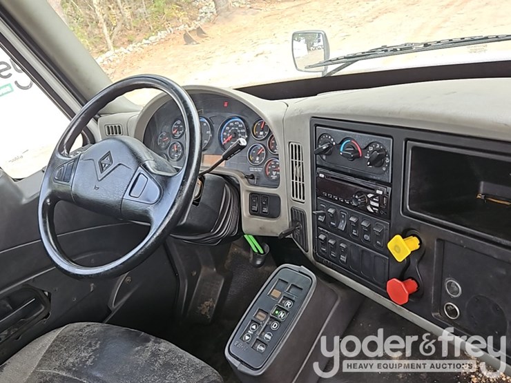 2017-international-8600-image-43