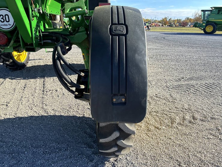 2014-john-deere-4830-image-62