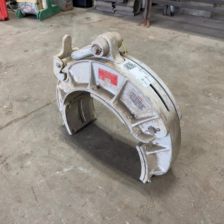 CRESCENT ALUMINUM PIPE CLAMP