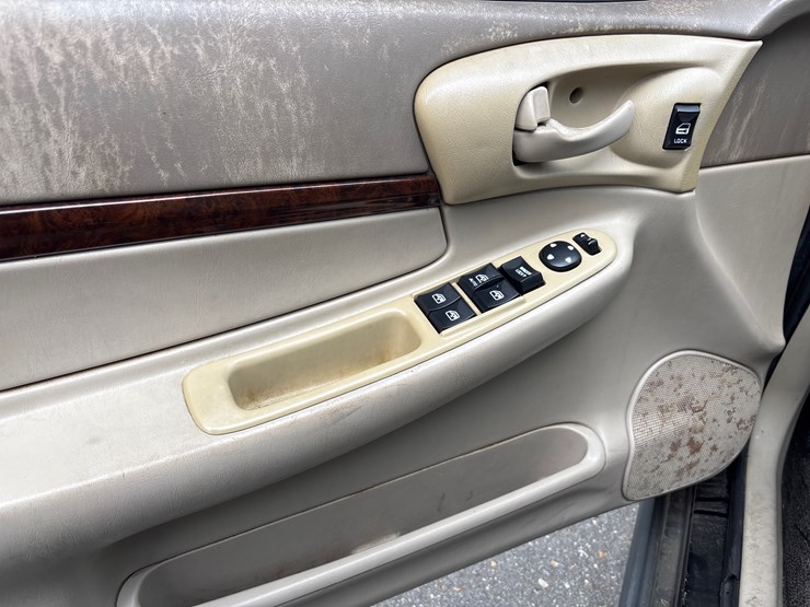 #5011-•-2005-chevrolet-impala-|-for-parts/repairs-image-9