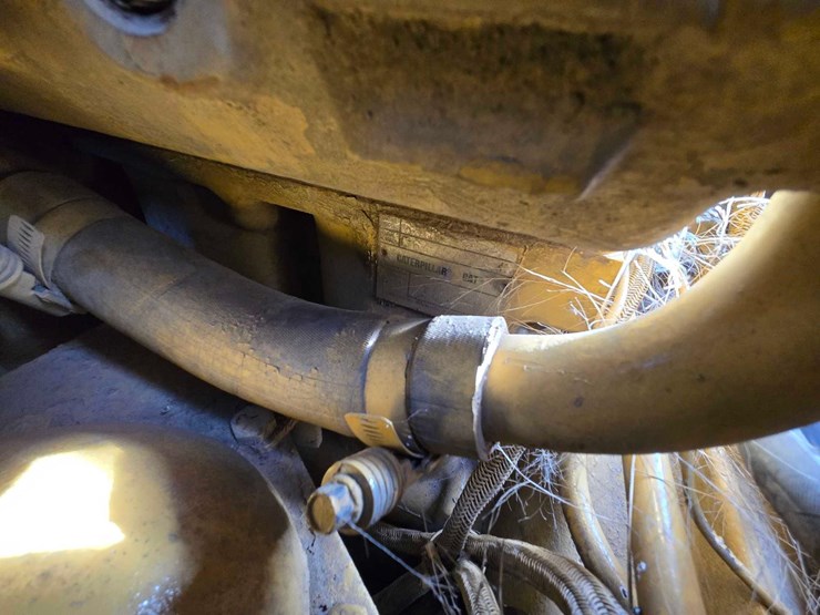 1980-caterpillar-627b-push-pull-scraper-image-16