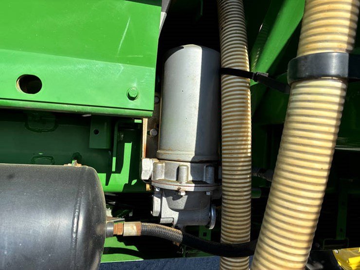 2014-john-deere-4830-image-25