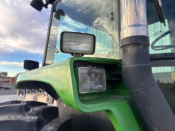 1994-john-deere-4560-image-17
