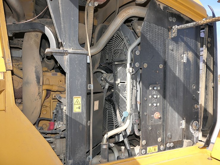 2014-caterpillar-930k-image-21