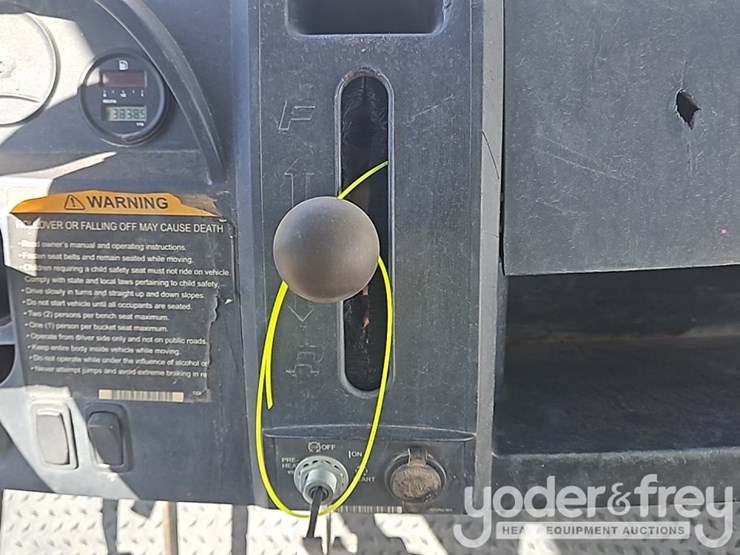 2018-club-car-carryall-1700-image-23